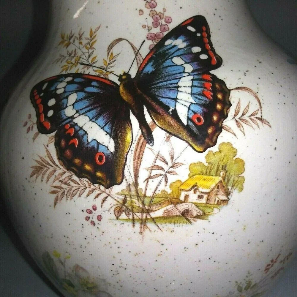 Vintage gorgeous vase